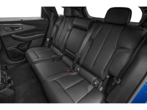 Vehicle image 10 of 18