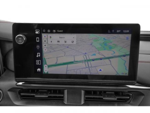 Vehicle image 15 of 18