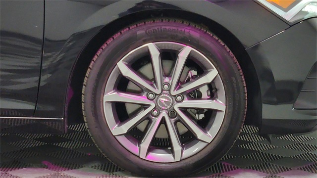 Vehicle image 25 of 27