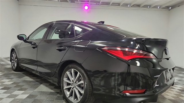 Vehicle image 6 of 27