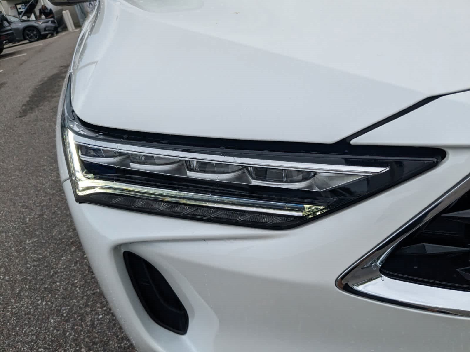 Vehicle image 40 of 60