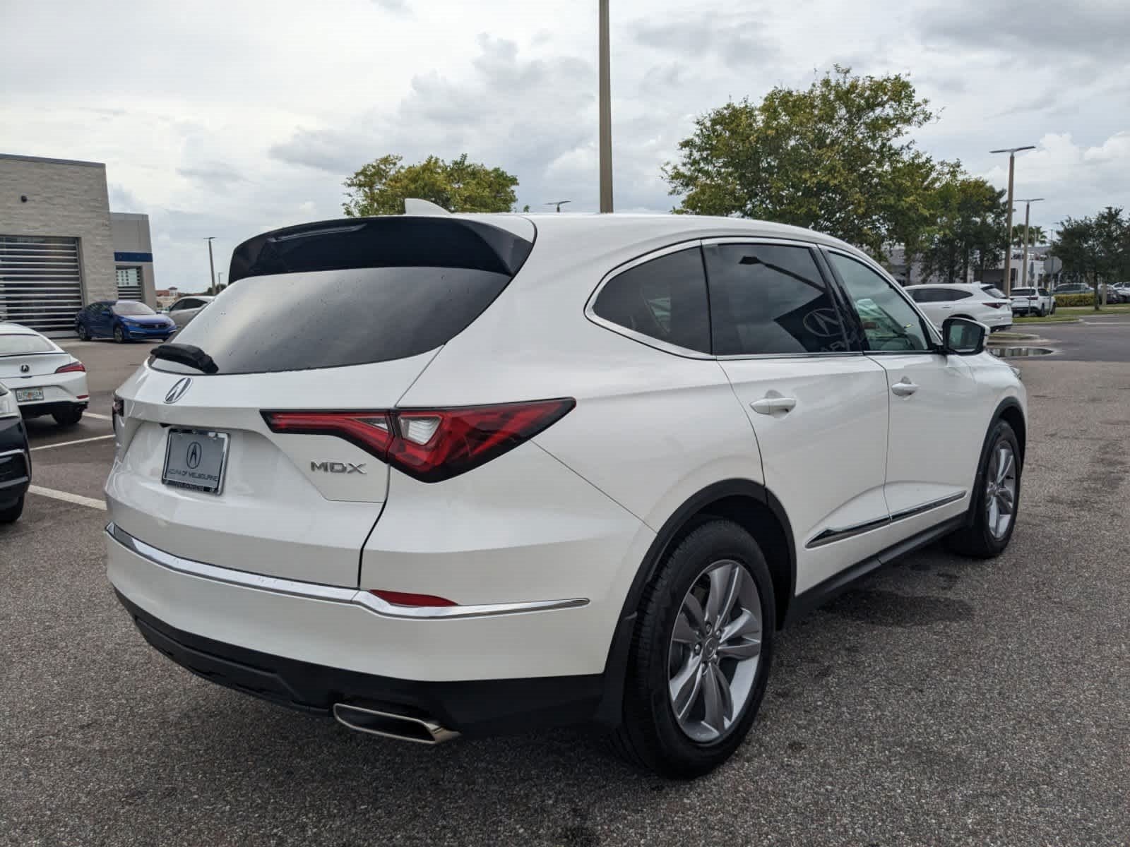 Vehicle image 9 of 60
