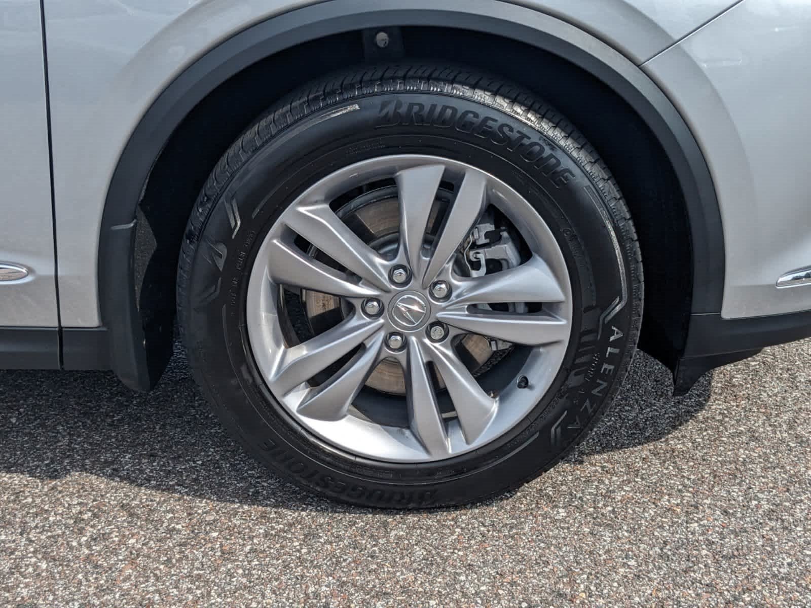 Vehicle image 19 of 64