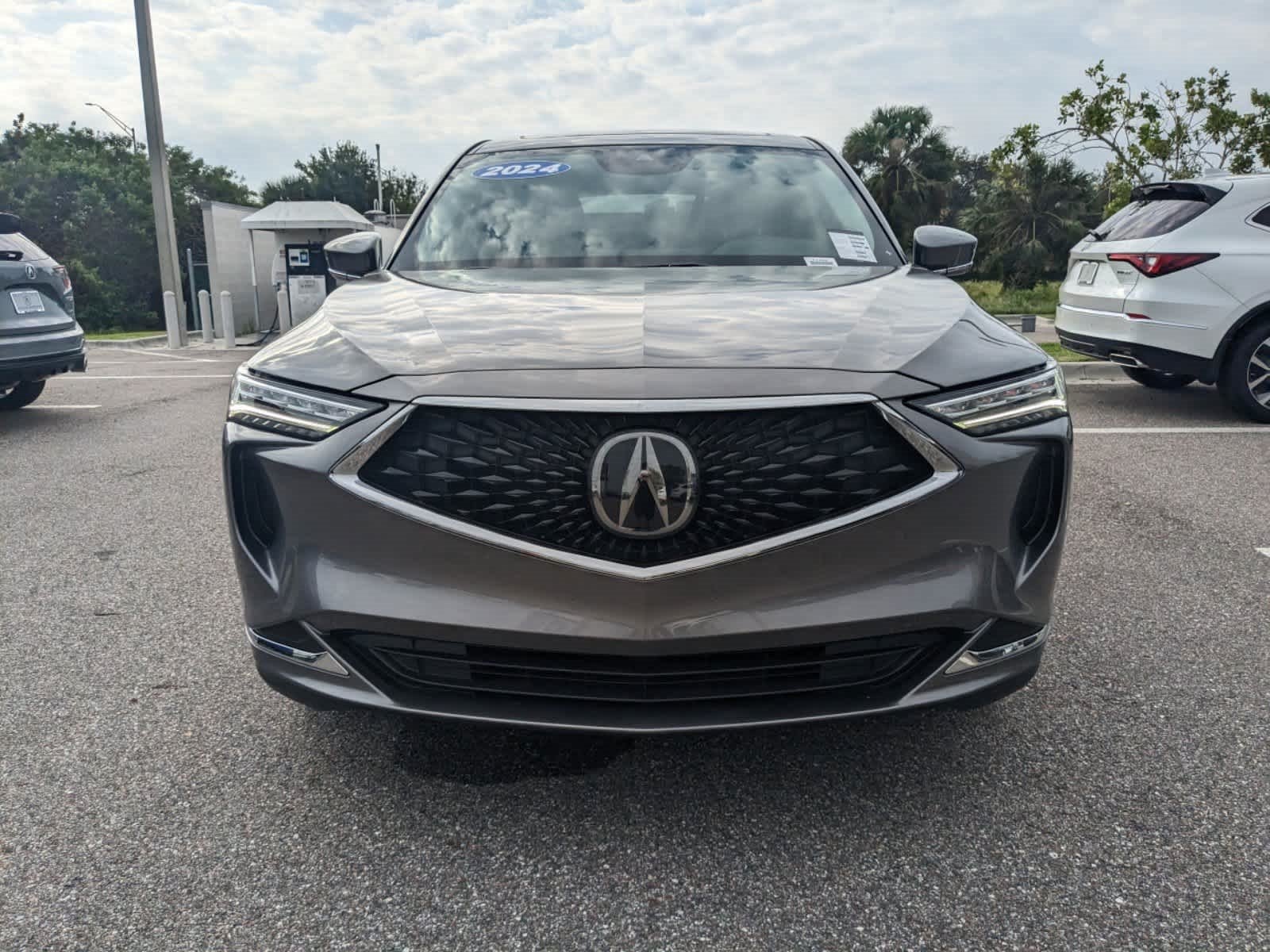 Vehicle image 5 of 62
