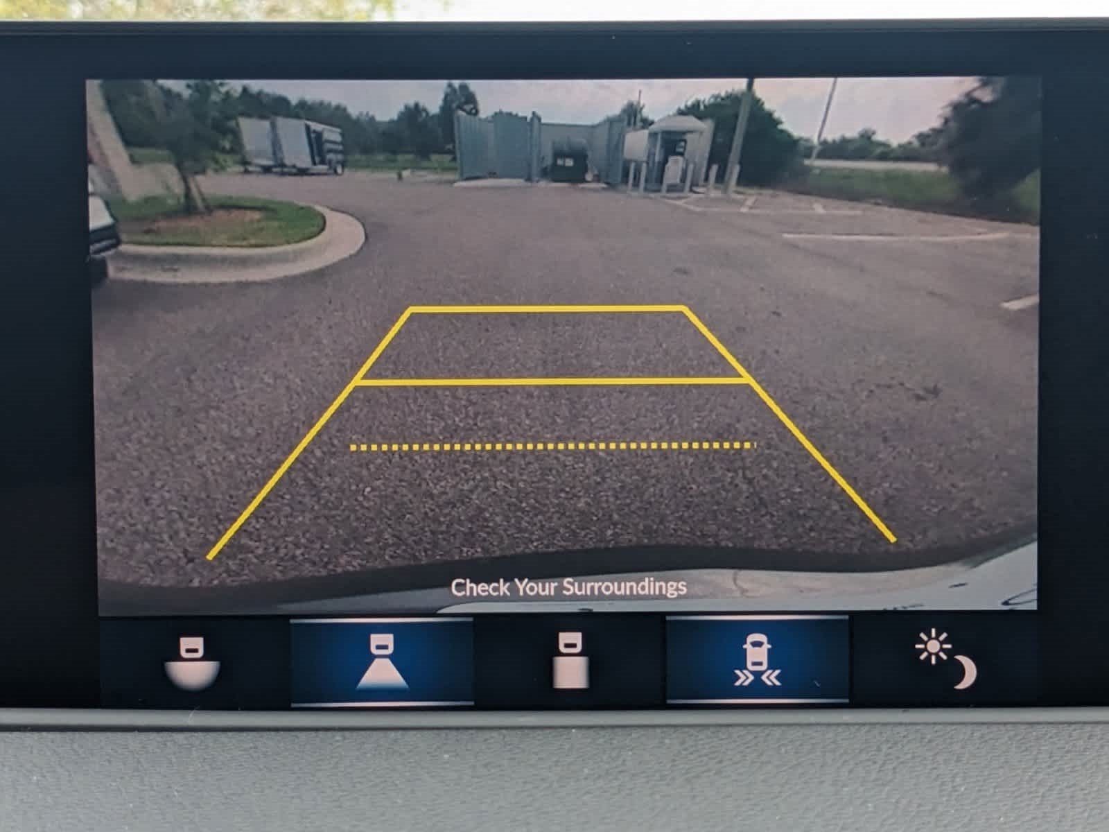 Vehicle image 34 of 62