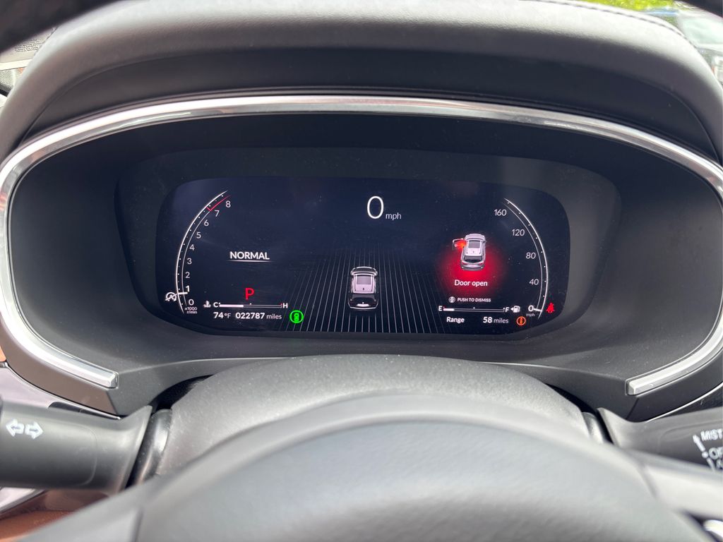 Vehicle image 21 of 36