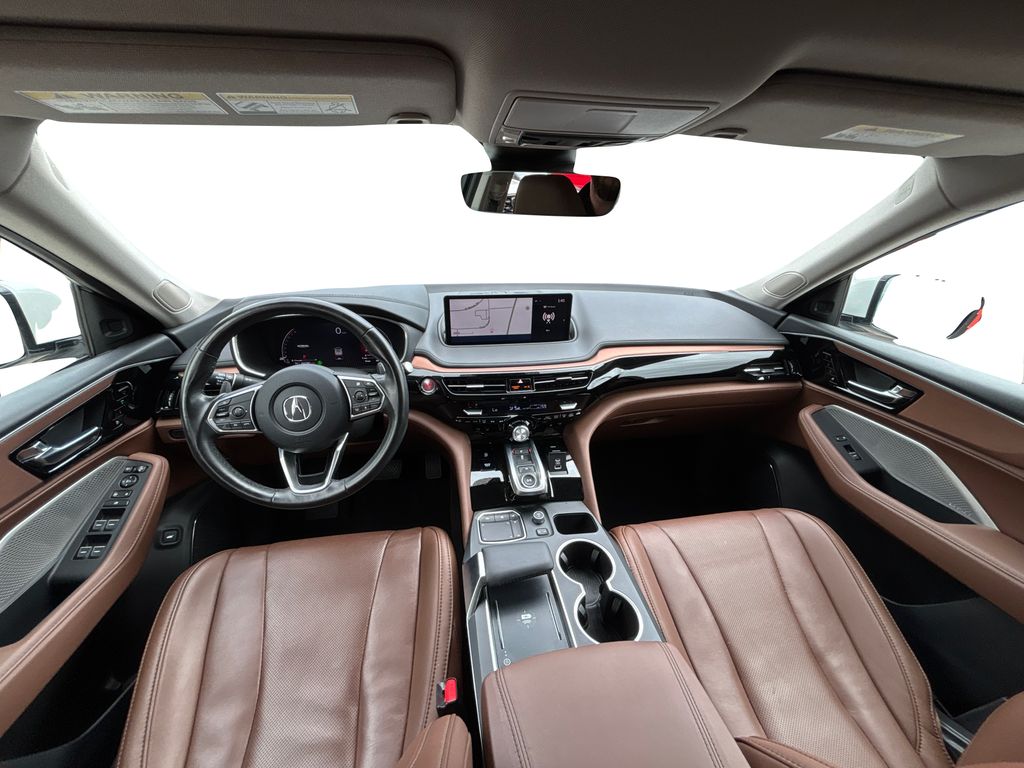 Vehicle image 16 of 36