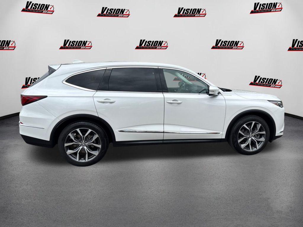 Vehicle image 4 of 36