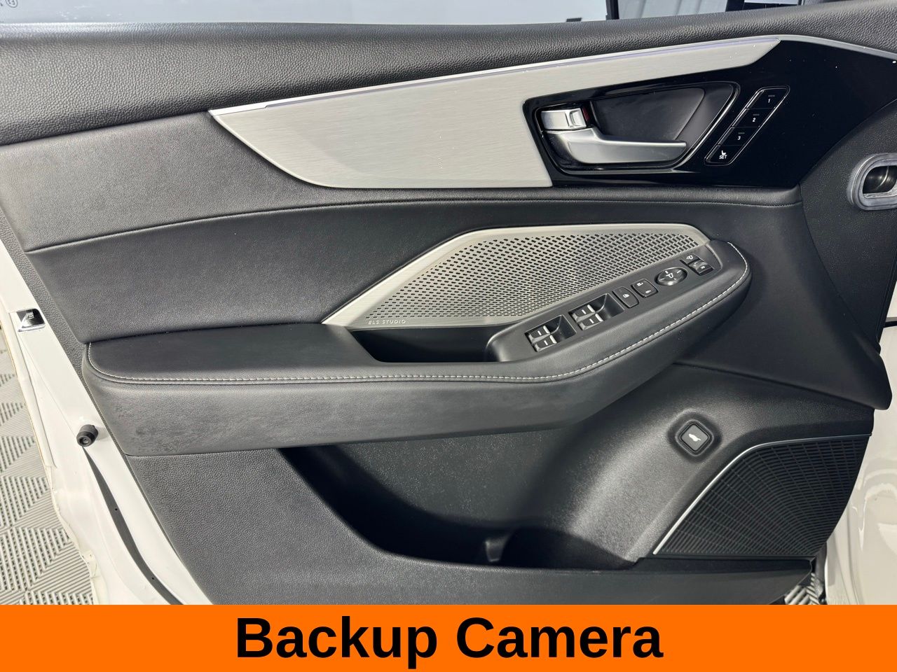 2024 Acura MDX Technology Image 26 of 35