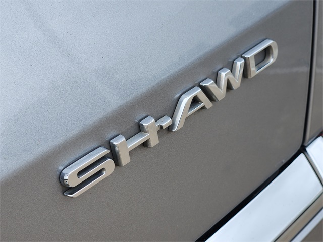 Vehicle image 7 of 23