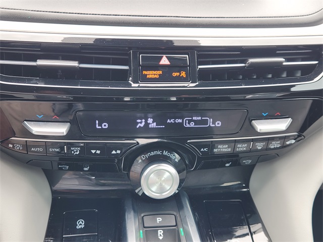 Vehicle image 14 of 23