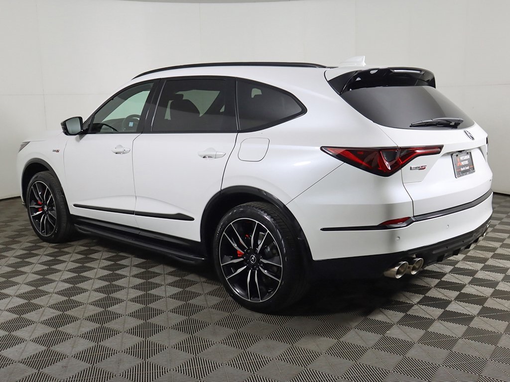 Vehicle image 8 of 76