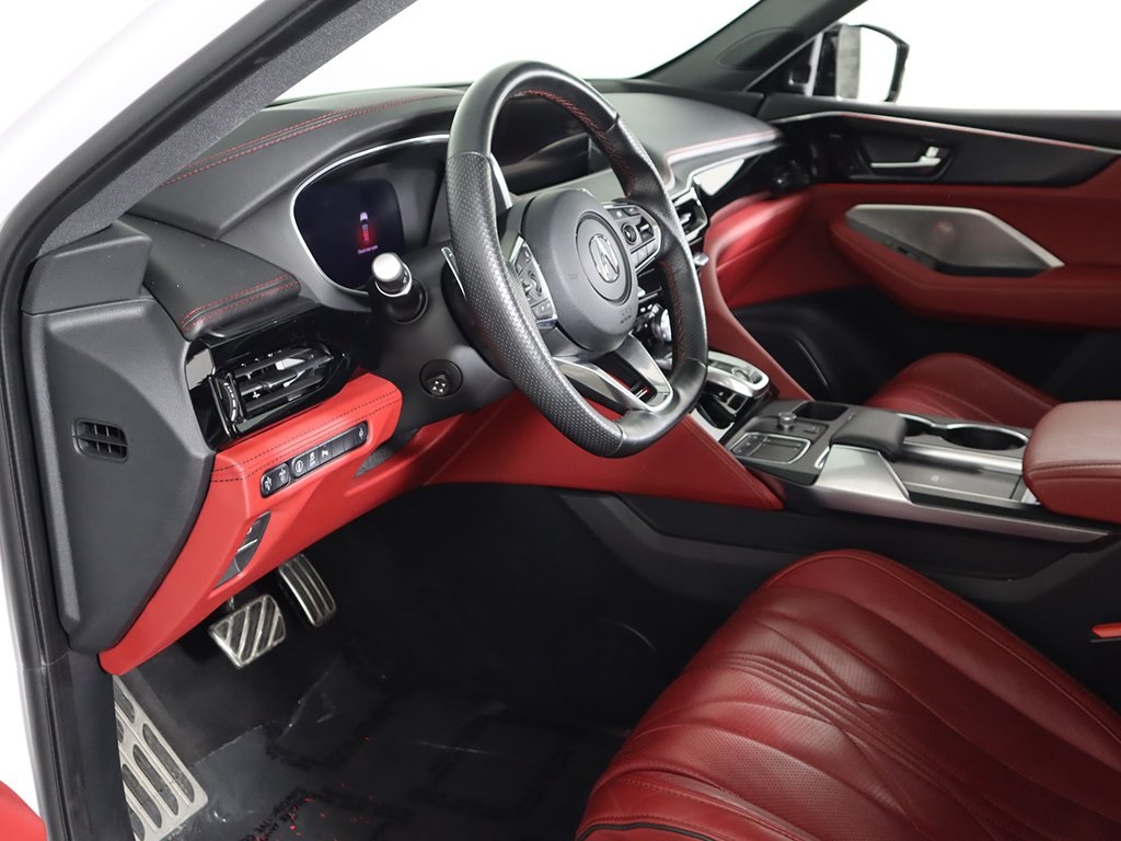 Vehicle image 33 of 76
