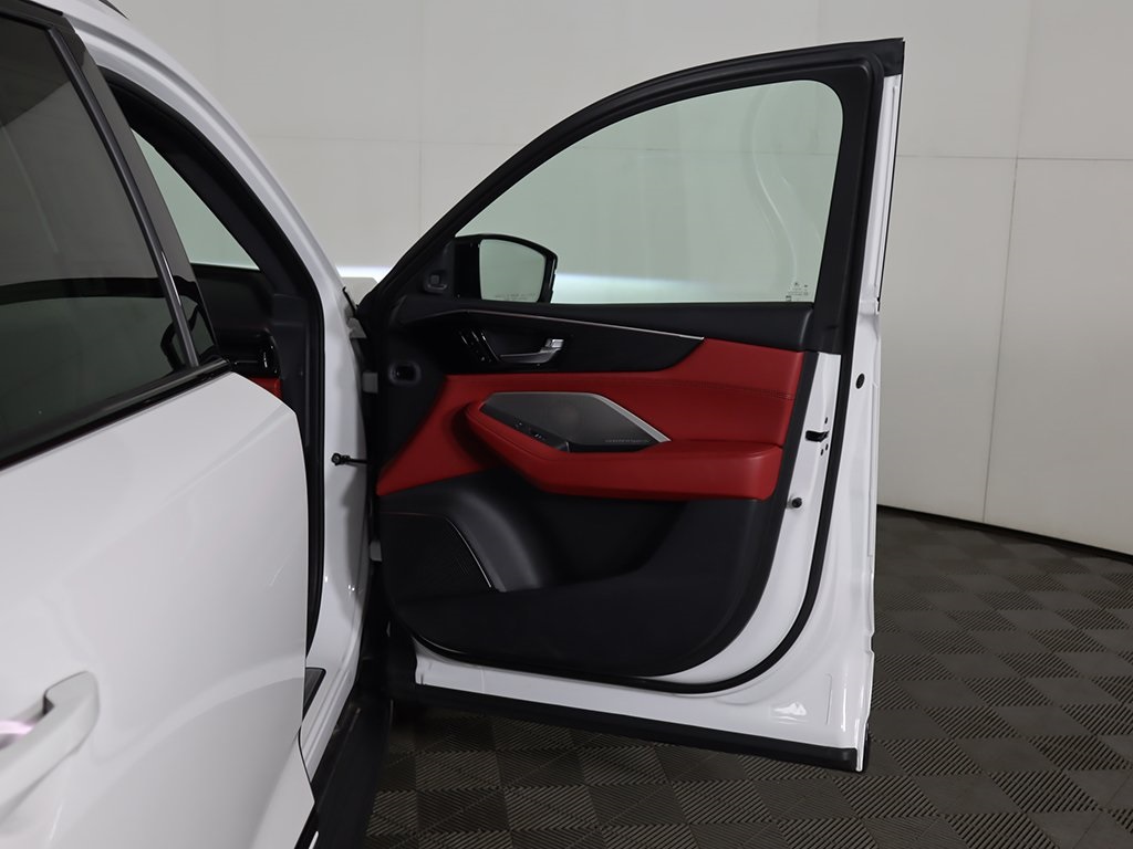 Vehicle image 30 of 76