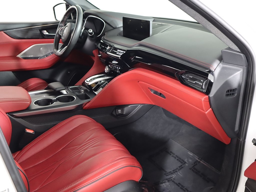 Vehicle image 34 of 76