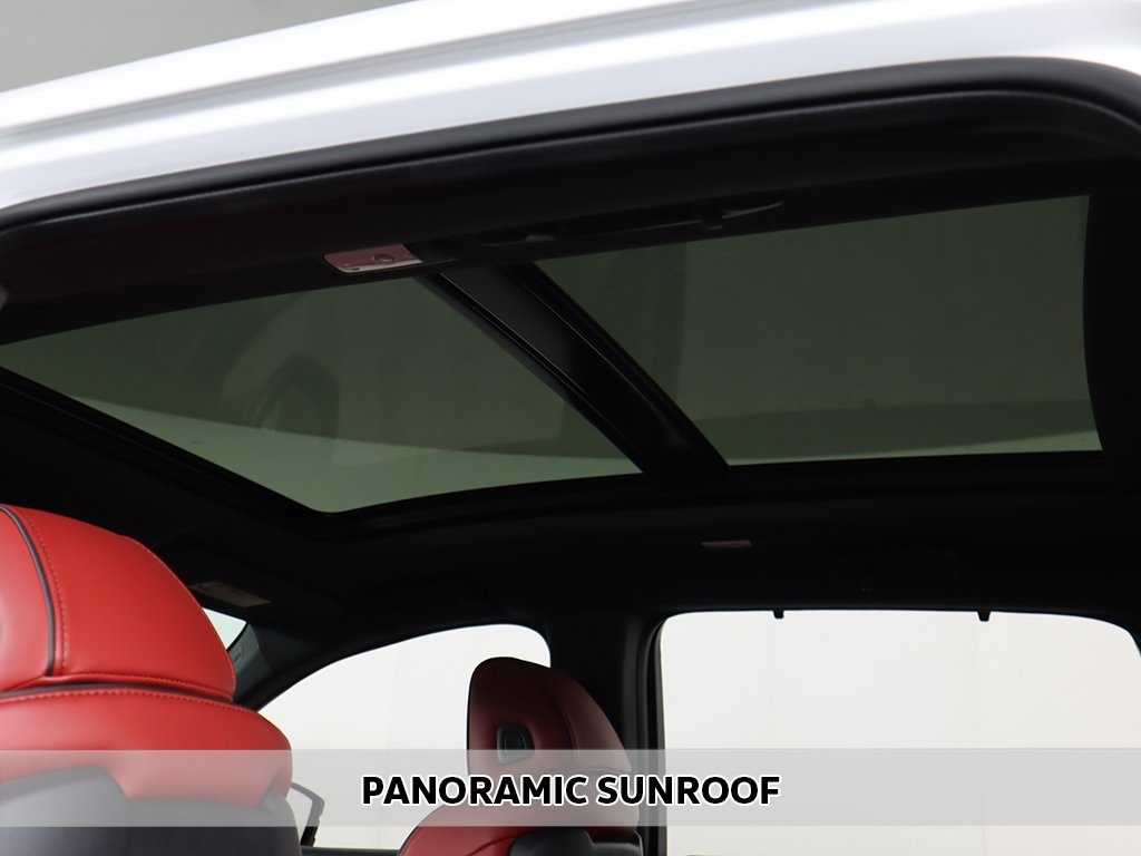 Vehicle image 11 of 76