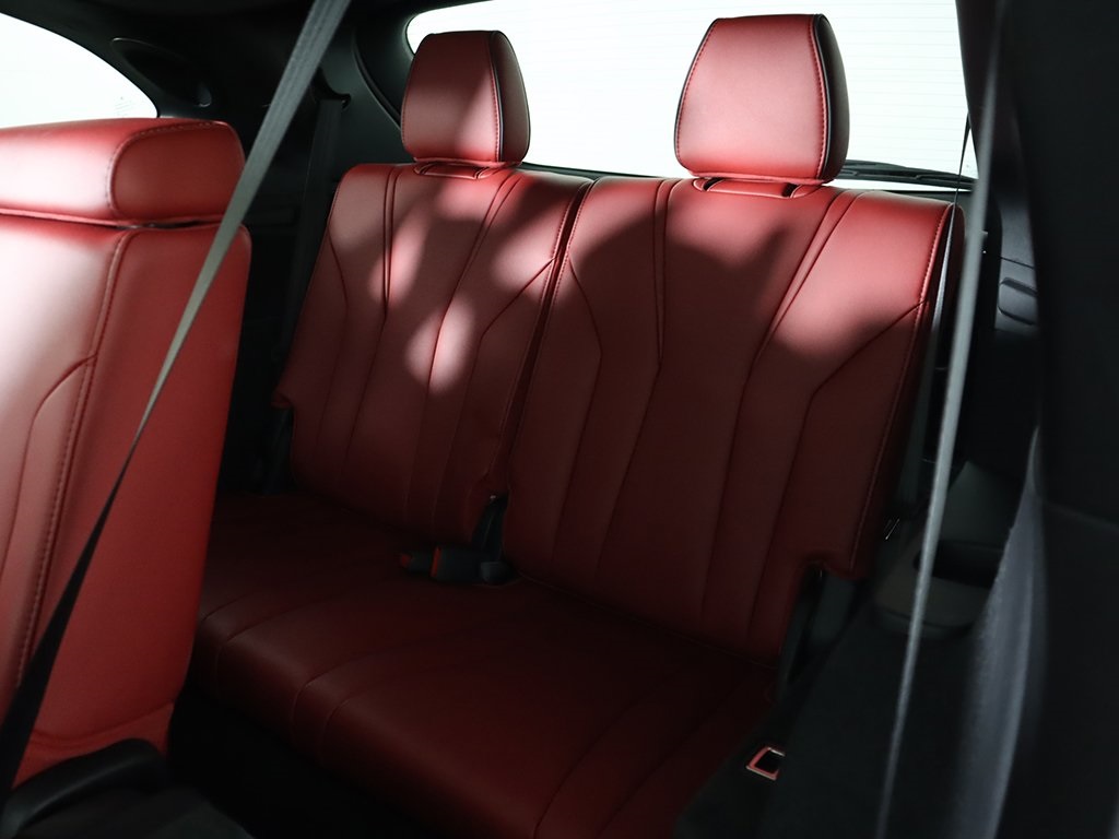 Vehicle image 41 of 76