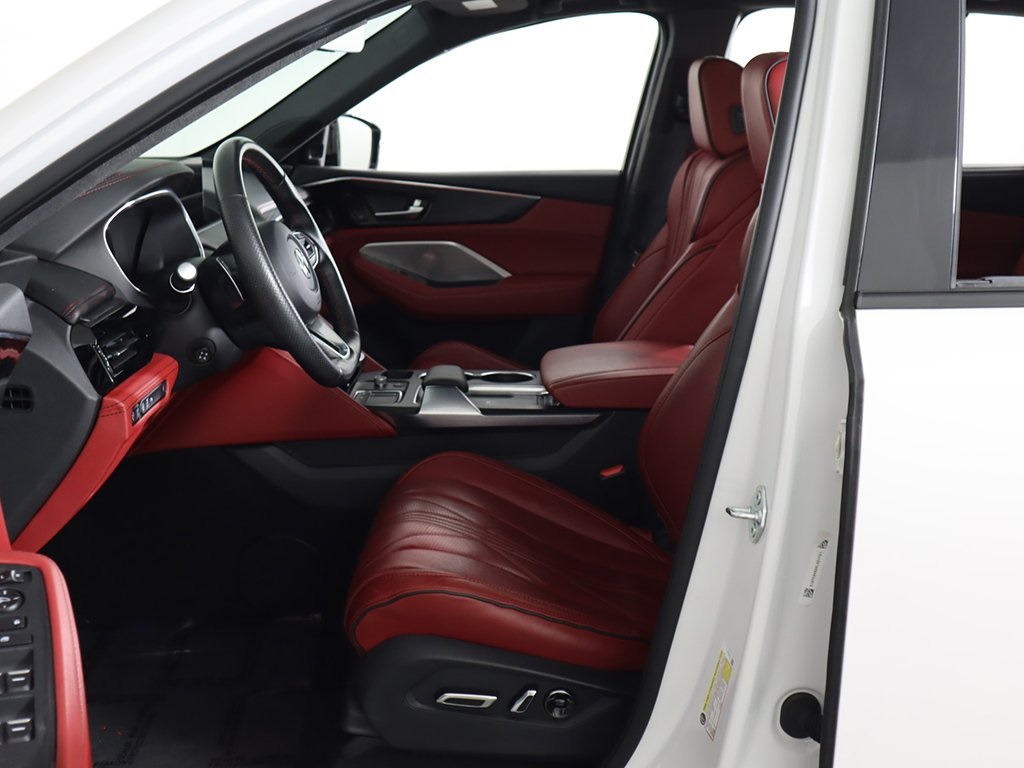 Vehicle image 35 of 76