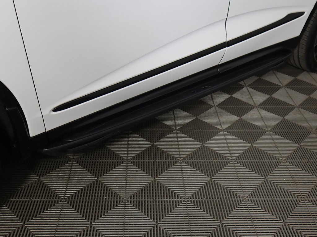 Vehicle image 27 of 76
