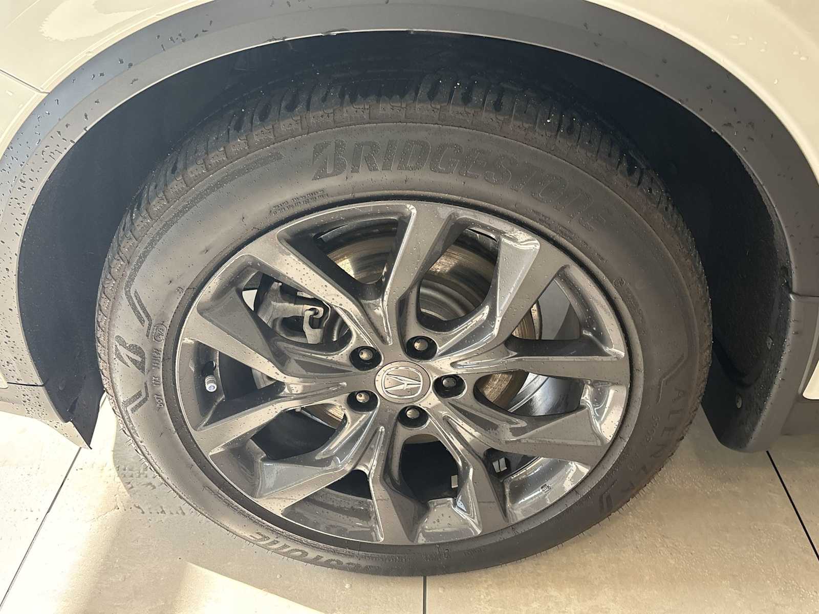 Vehicle image 32 of 35