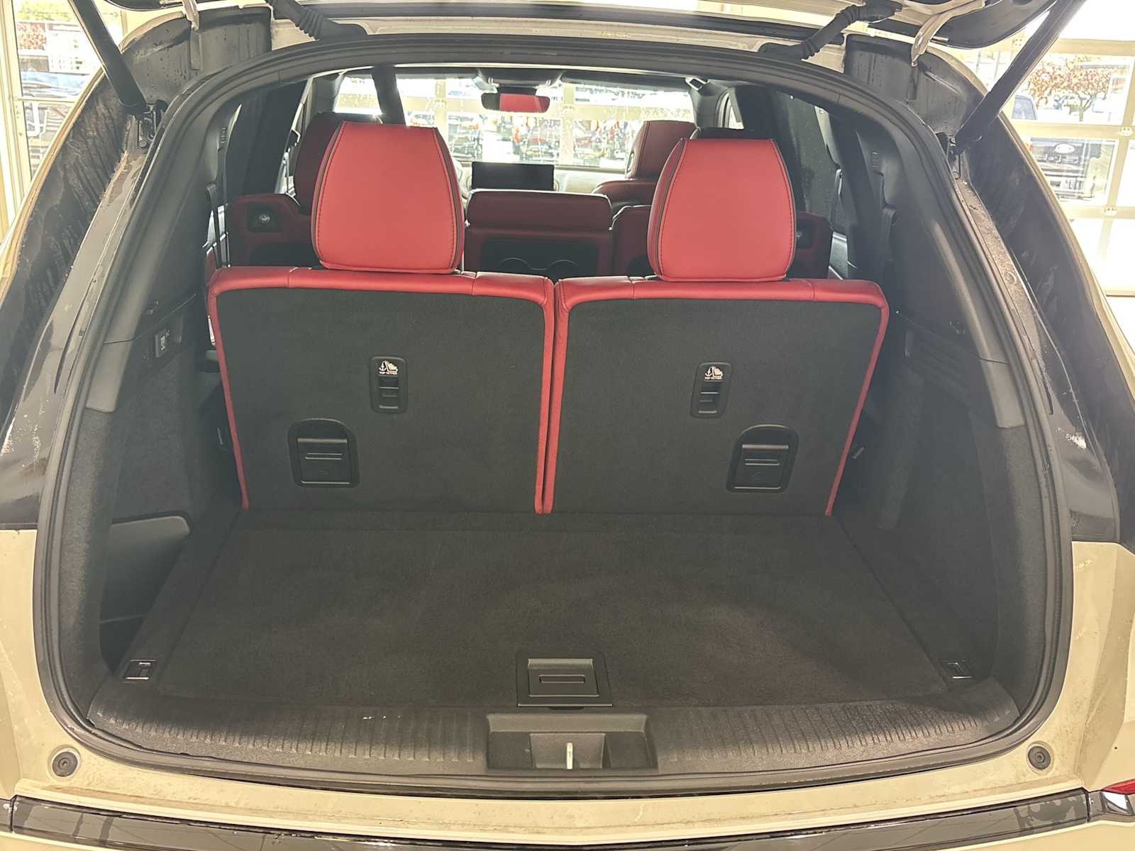 Vehicle image 26 of 35