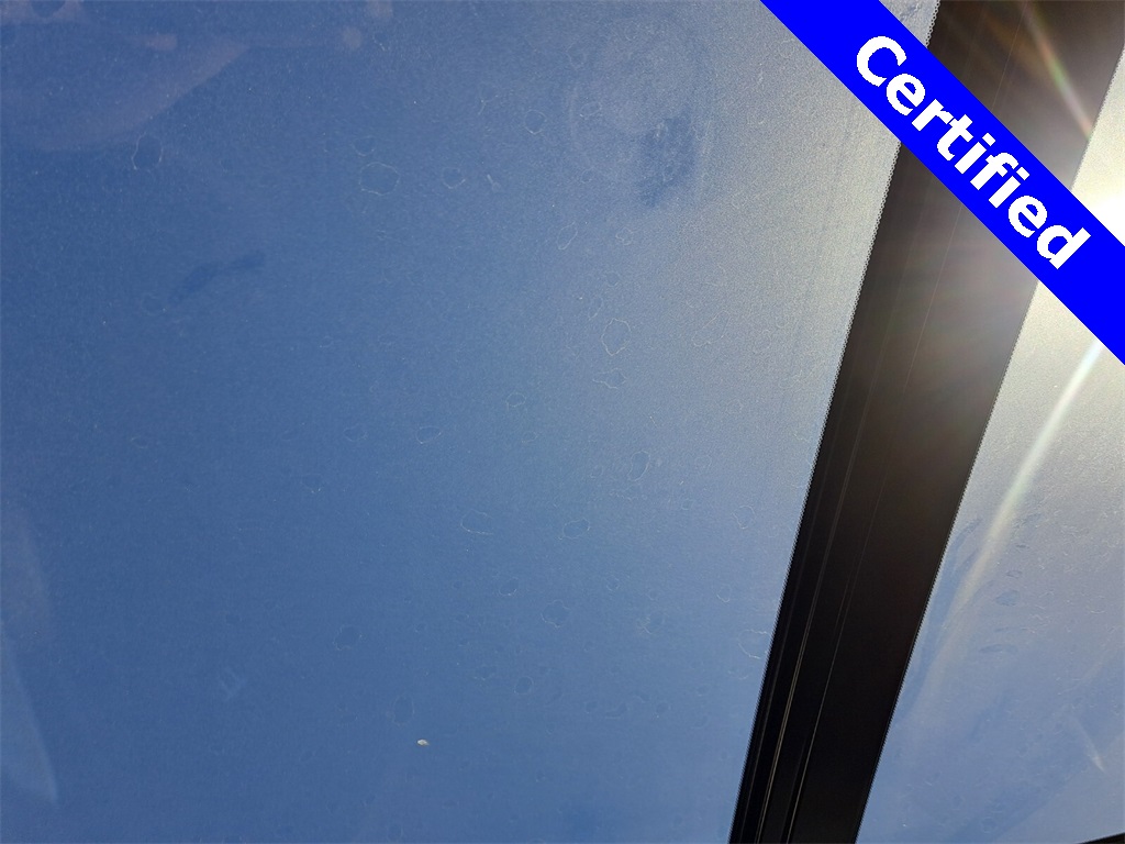 Vehicle image 19 of 39