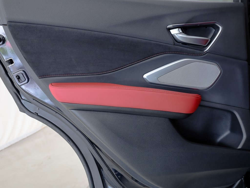 Vehicle image 23 of 42