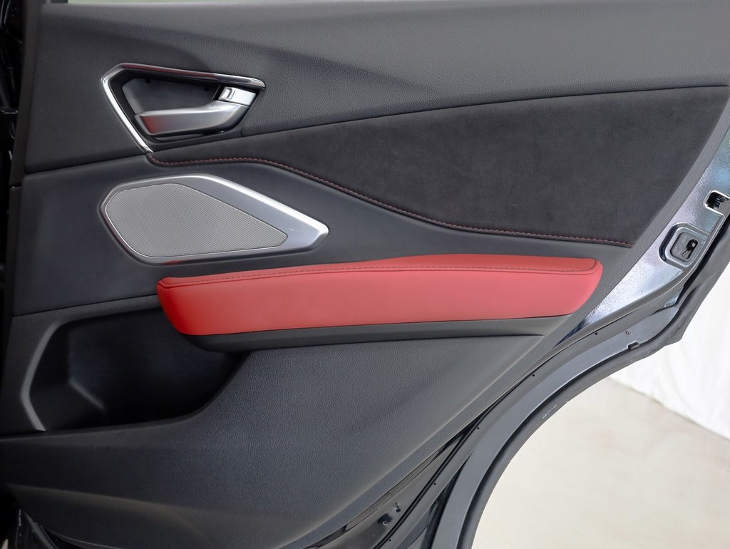 Vehicle image 24 of 42
