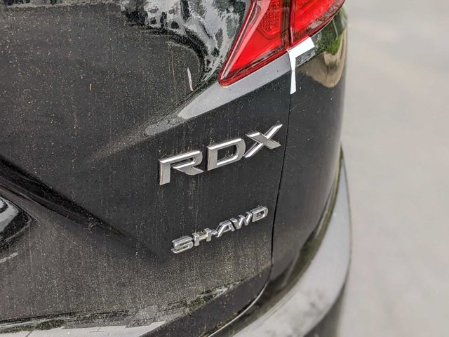 Vehicle image 24 of 31