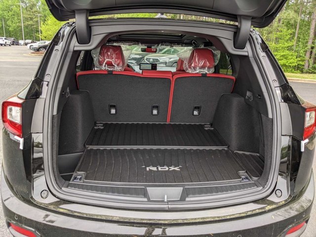 Vehicle image 25 of 31