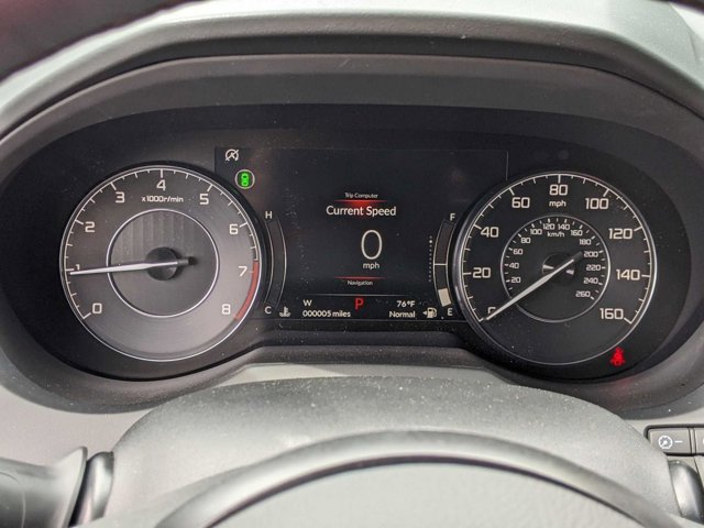 Vehicle image 10 of 32