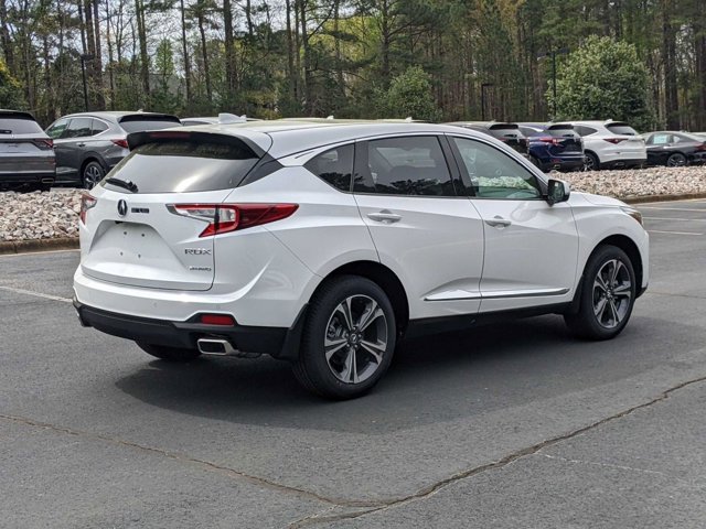 Vehicle image 5 of 32