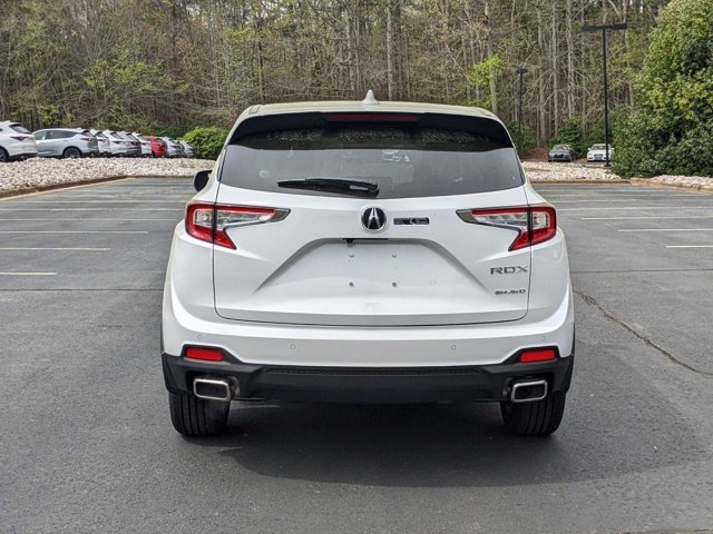 Vehicle image 6 of 32