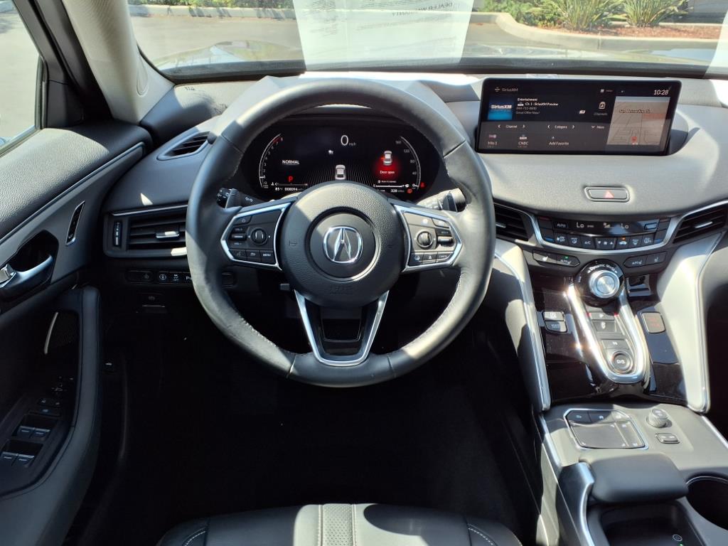 Vehicle image 13 of 26