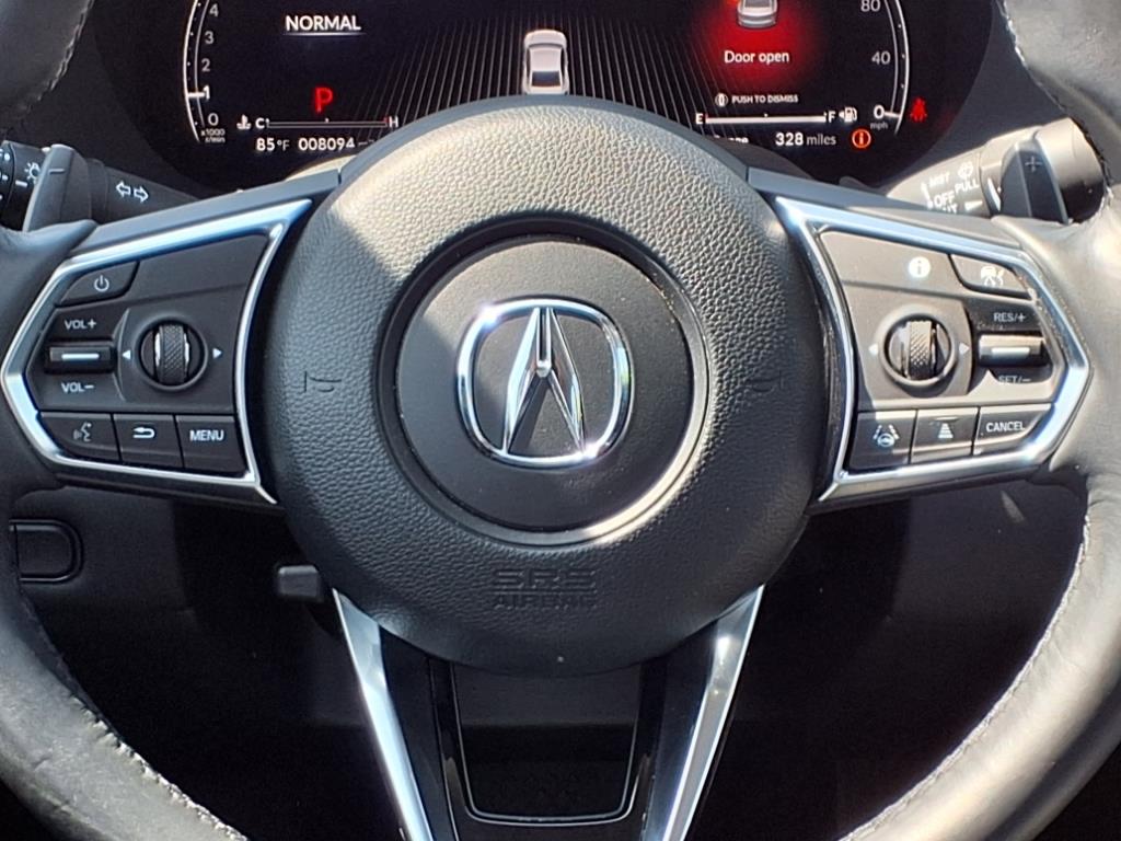 Vehicle image 17 of 26