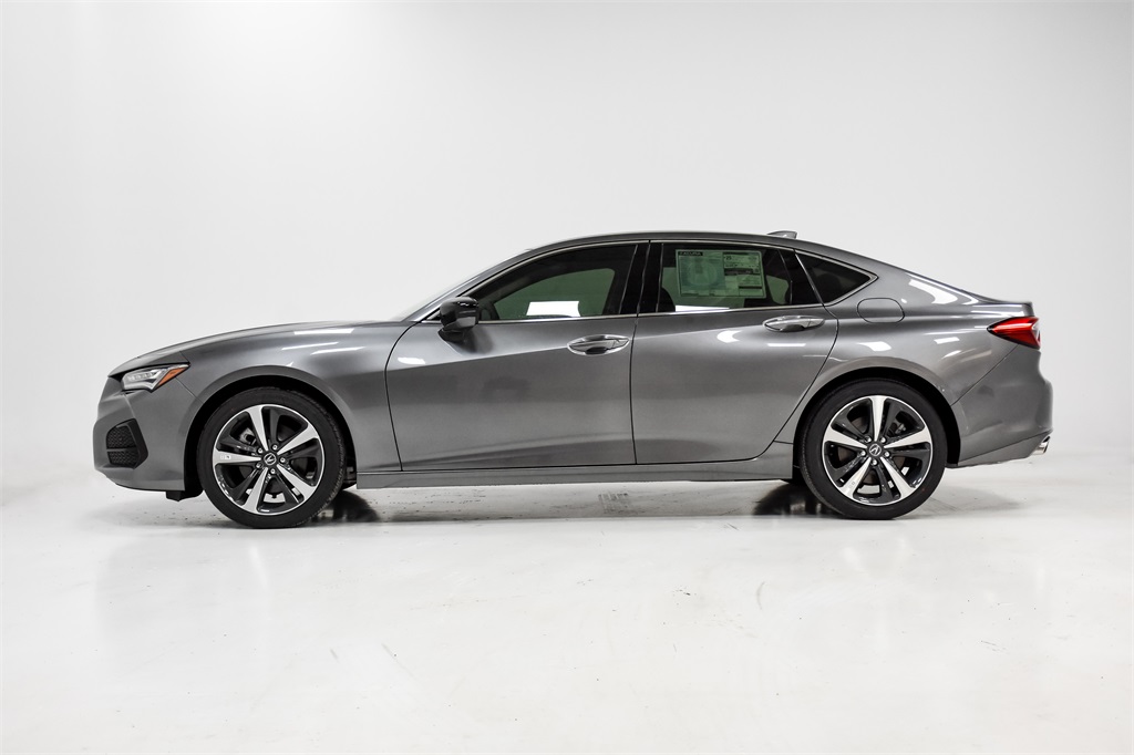 Vehicle image 7 of 33