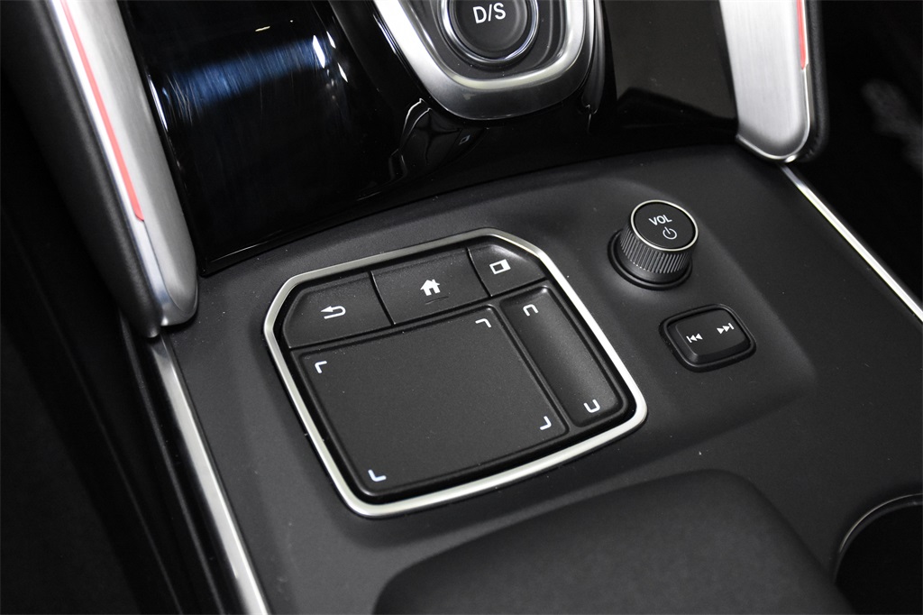 Vehicle image 27 of 33