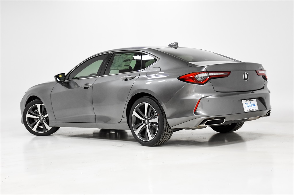 Vehicle image 5 of 33