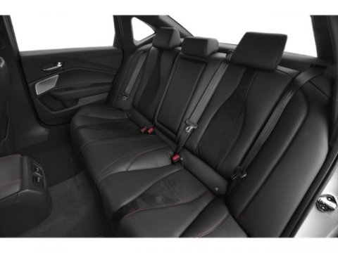 Vehicle image 16 of 19