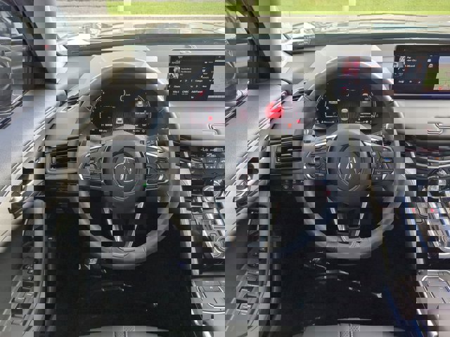 Vehicle image 14 of 31