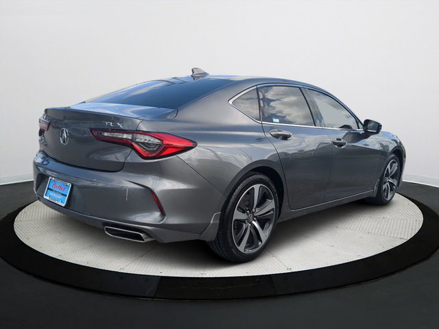 Vehicle image 4 of 31