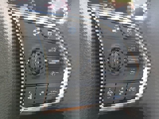 Vehicle image 26 of 31