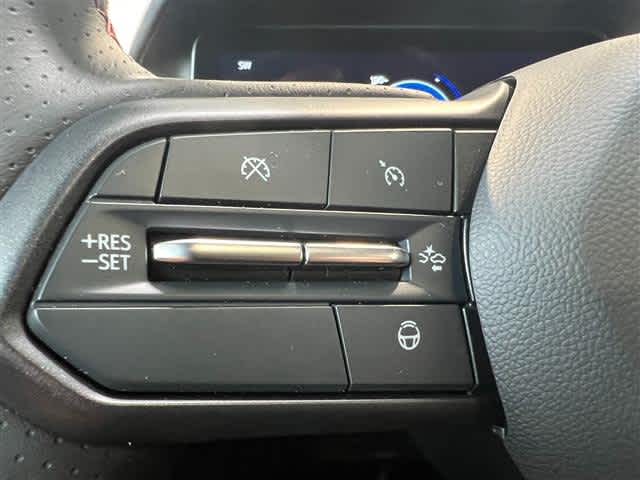 Vehicle image 26 of 41