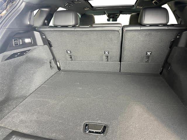 Vehicle image 36 of 41