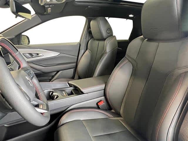 Vehicle image 17 of 41