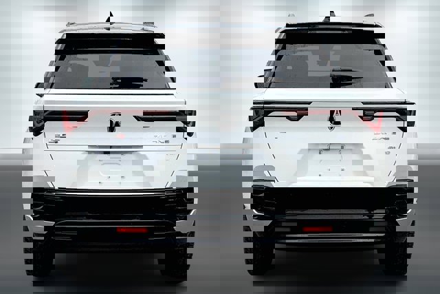 Vehicle image 6 of 20