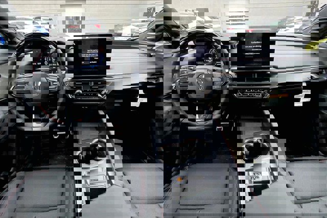 Vehicle image 7 of 20