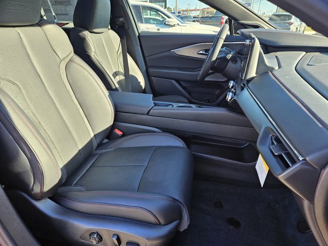 Vehicle image 10 of 13
