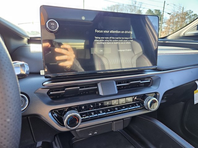 Vehicle image 12 of 13
