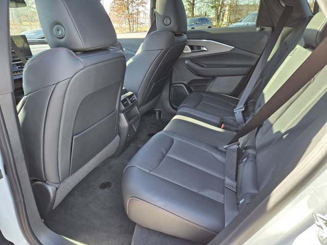 Vehicle image 9 of 13
